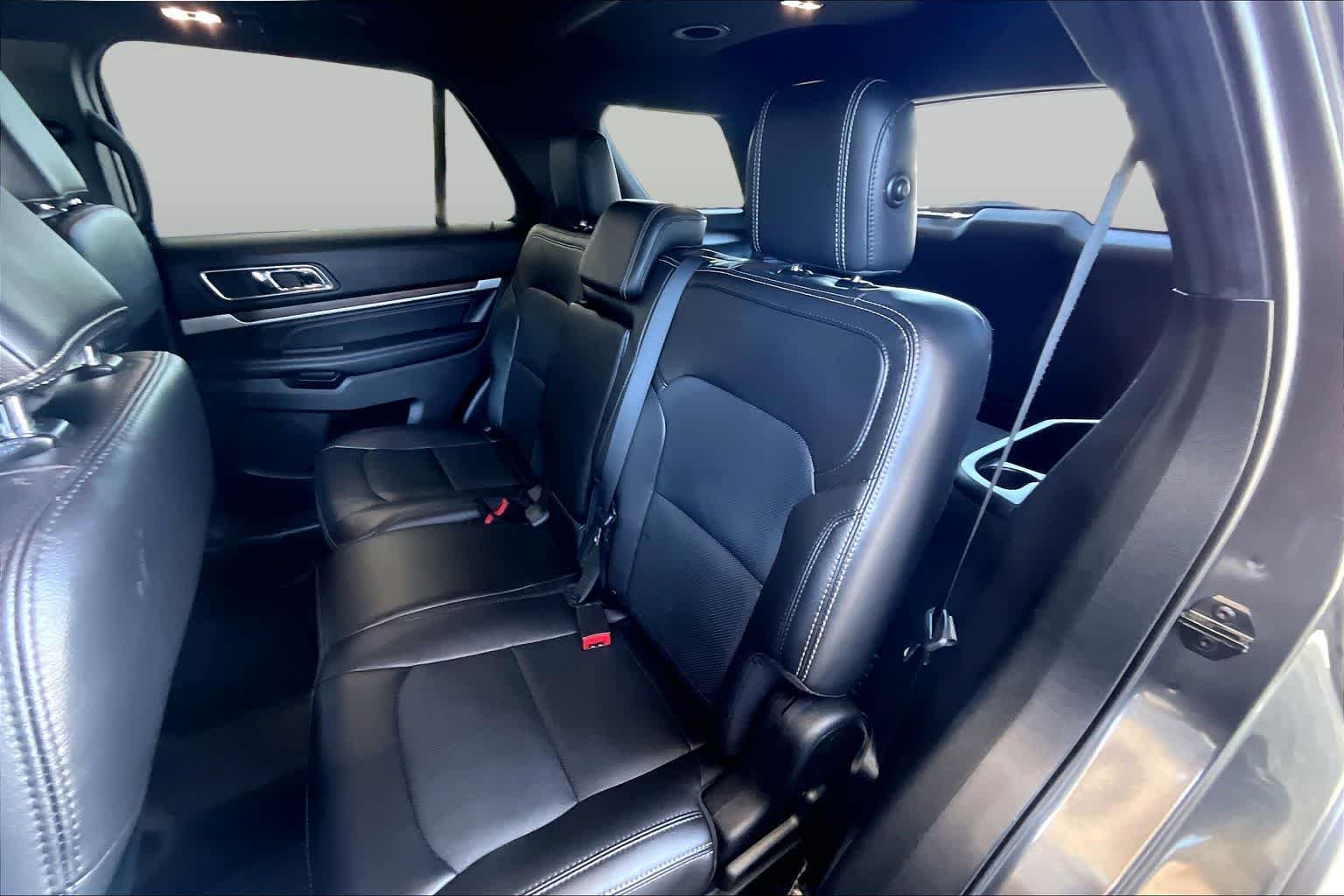 Used 2018 Gray Ford Limited image 21