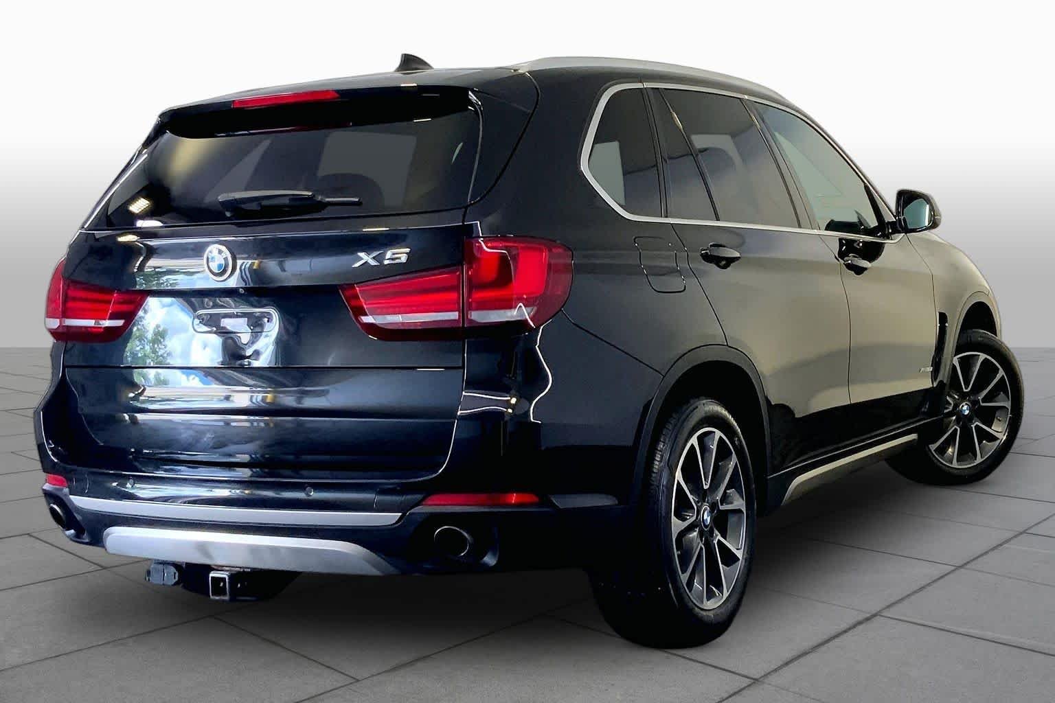 Used 2017 Alpine White BMW xDrive35d image 13