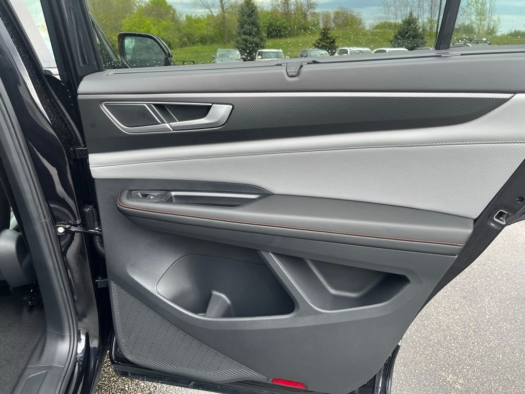 New 2026 Black Volkswagen 2.0T Peak Edition image 23