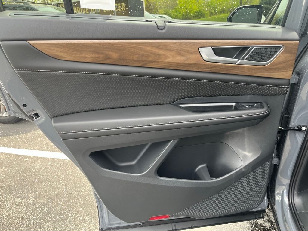 New 2026 Gray Volkswagen 2.0T SE w/Technology image 21