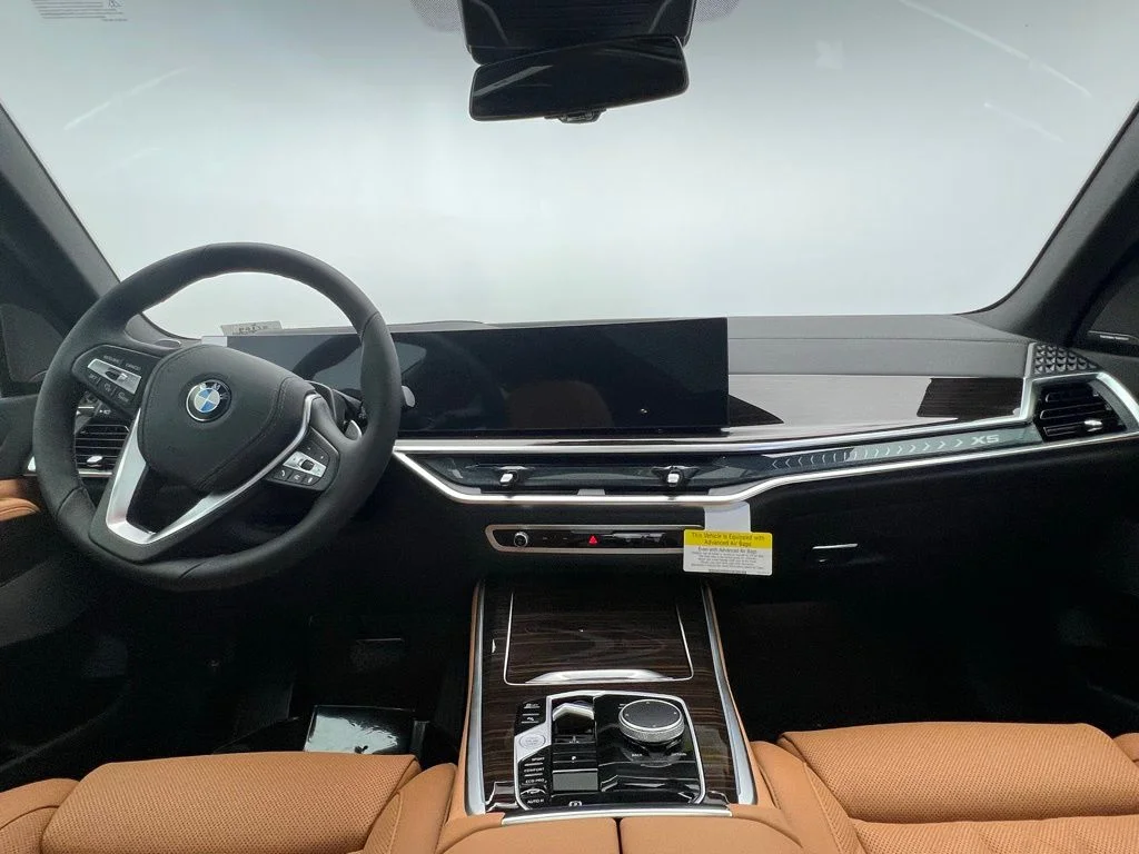 New 2026 Alpine White BMW xDrive40i image 10