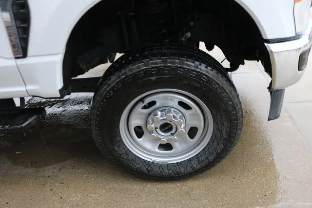 Used 2023 White Ford XL image 33