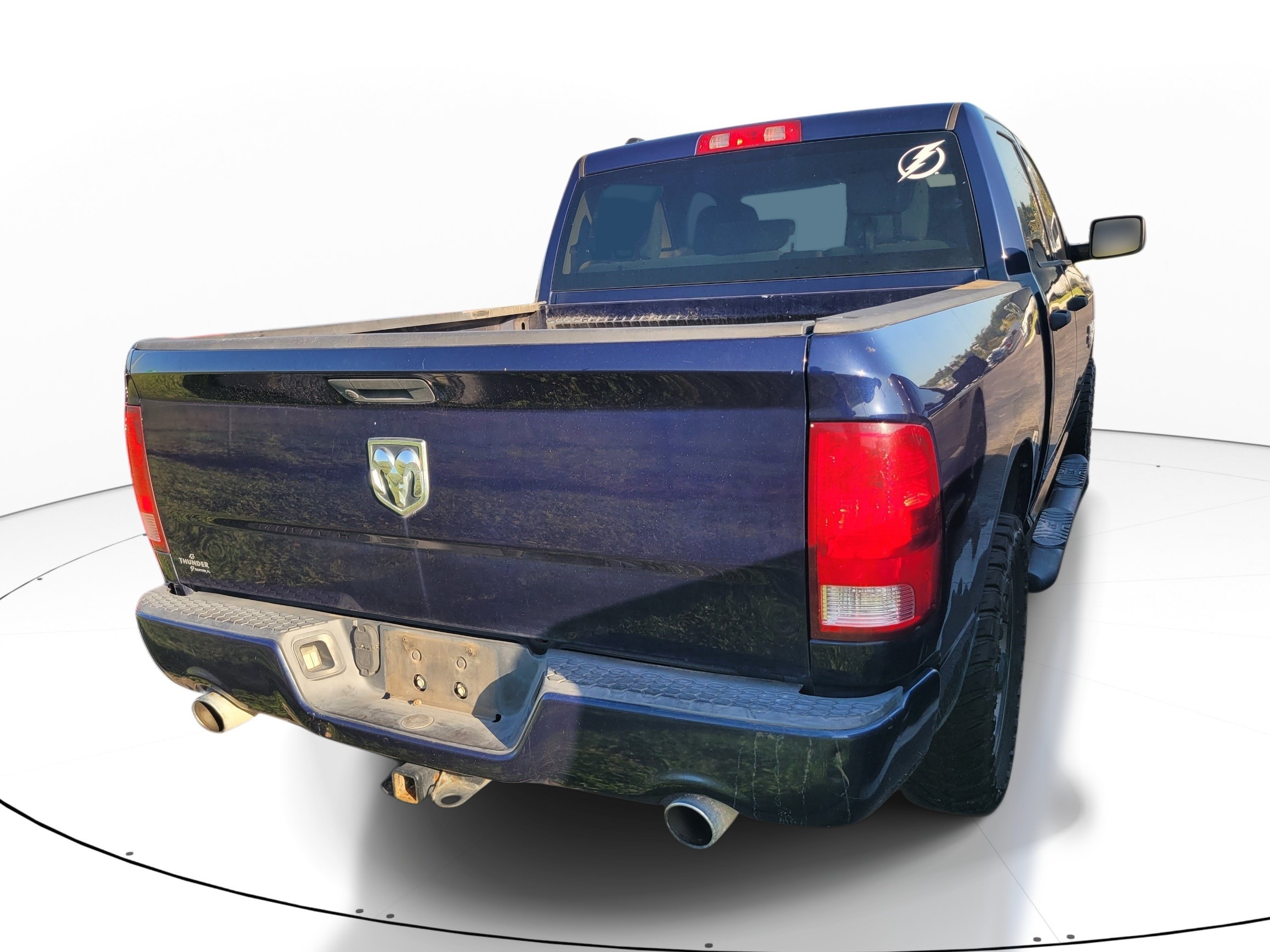 Used 2019 True Blue Pearlcoat Ram Express image 4