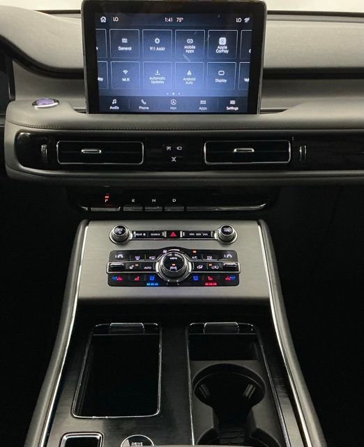 Used 2020 Gray Lincoln Reserve image 18