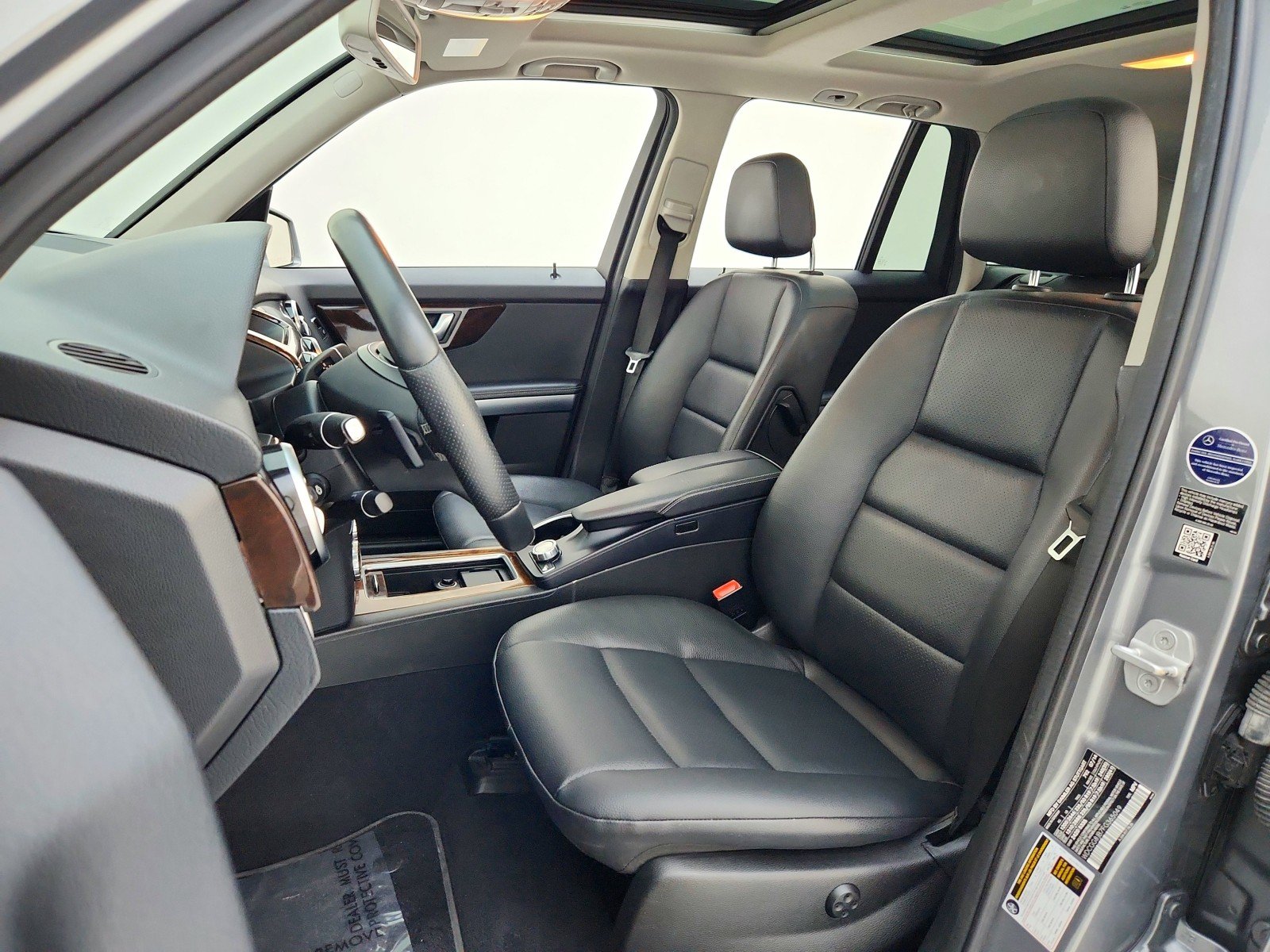 Used 2015 Palladium Silver Metallic Mercedes-Benz GLK 350 image 17
