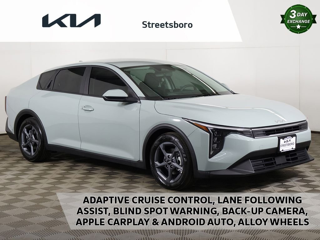 2025 Kia K4 LXS