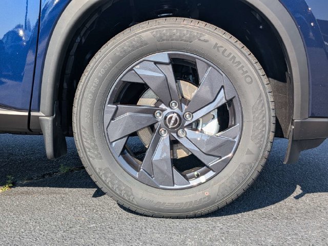 New 2027 Deep Ocean Blue Pearl Nissan SV image 10