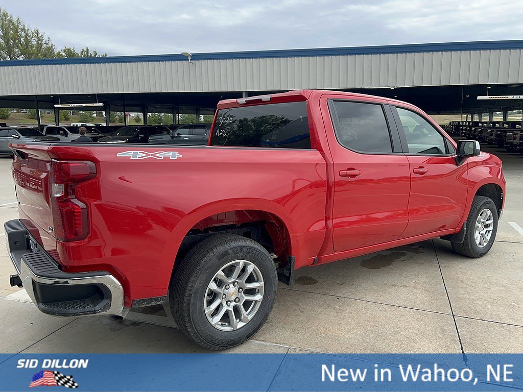 New 2026 Red Hot Chevrolet LT (2FL) image 5