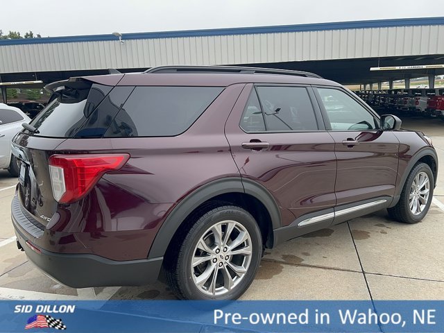Used 2022 Burgundy Velvet Tinted Clearcoat Ford  image 5