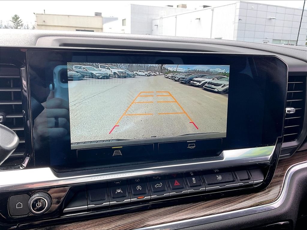 Used 2025 Black Chevrolet LT image 18