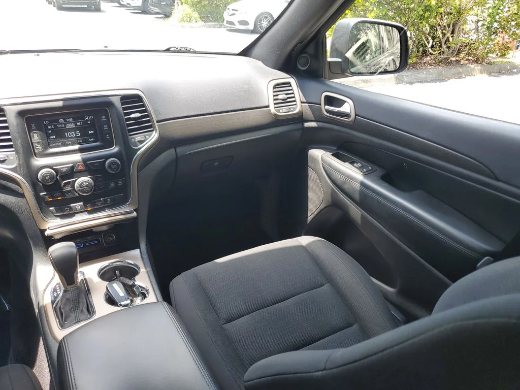 Used 2017 Gray Jeep Laredo image 16