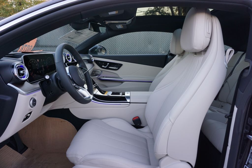 Used 2026 Obsidian Black Metallic Mercedes-Benz CLE 300 image 9