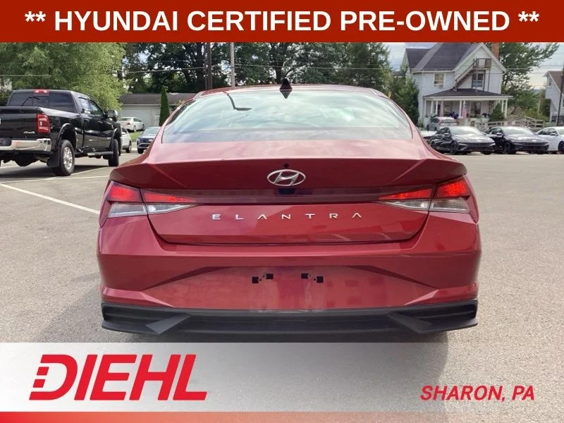 Used 2023 Red Hyundai SEL image 6