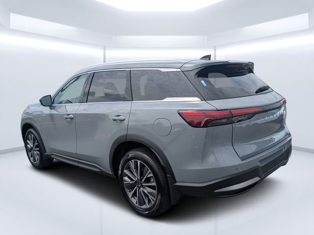 Used 2027 Gray INFINITI LUXE image 5
