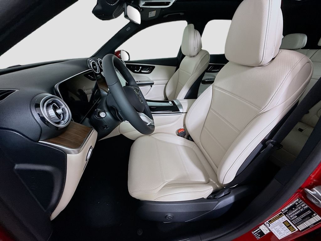 New 2026 MANUFAKTUR Patagonia Red Metallic Mercedes-Benz GLC 300 image 22