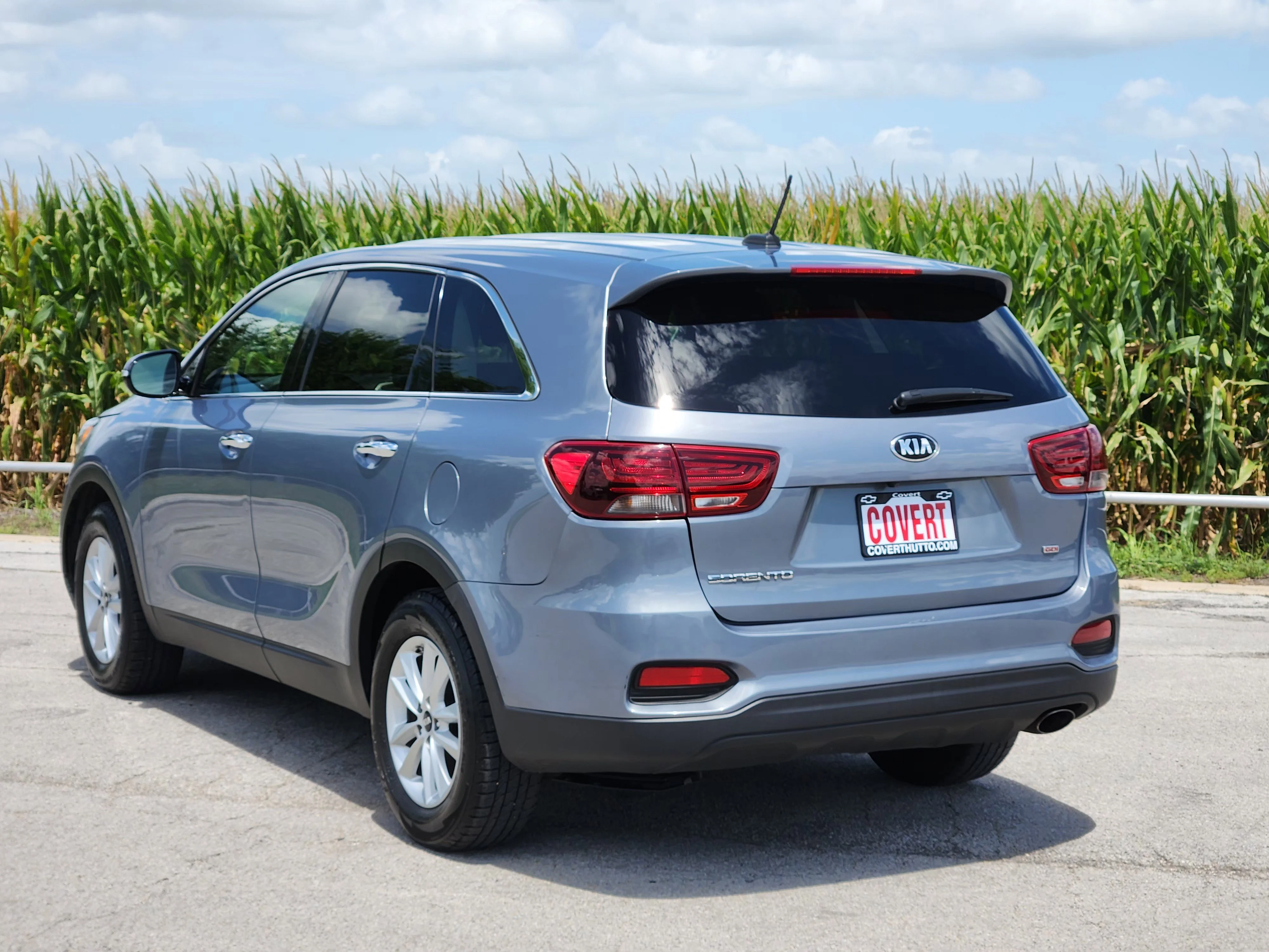 Used 2020 Everlasting Silver Kia L image 5