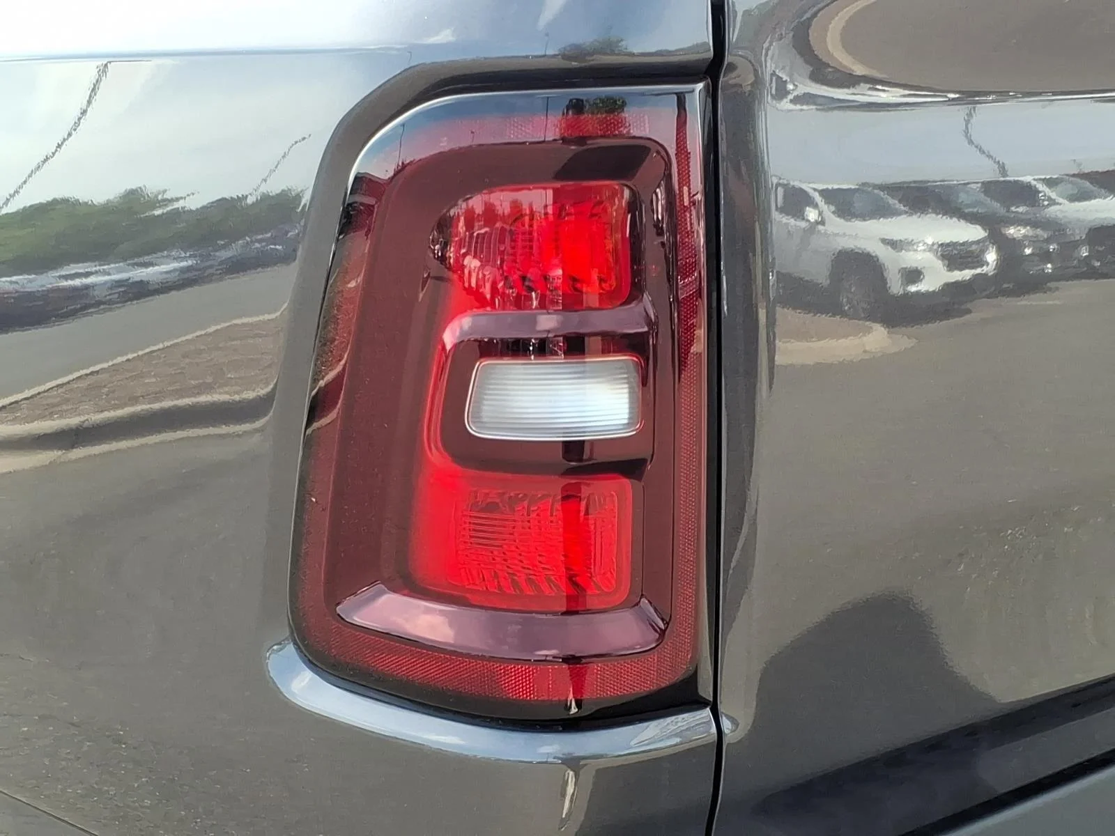 New 2026 Granite Crystal Metallic Clear-Coat Exterior Paint RAM Express image 17