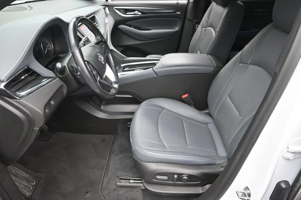 Used 2023 White Buick Essence image 19