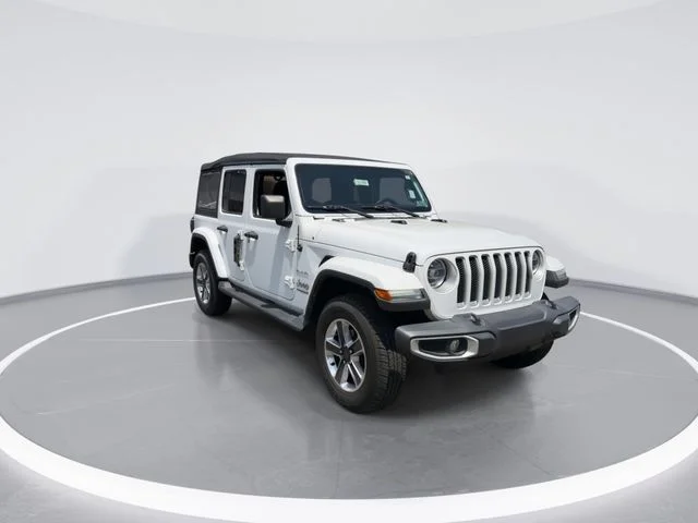 Used 2021 White Jeep Unlimited Sahara image 2