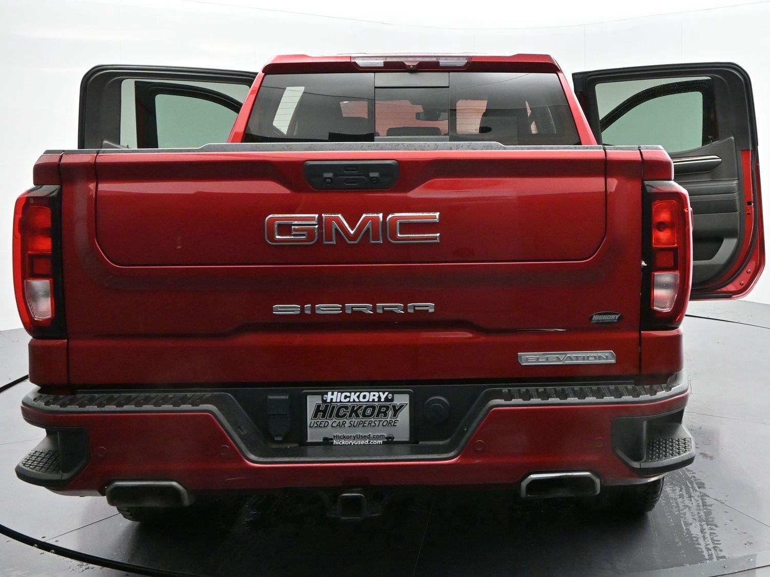 Used 2023 Volcanic Red Tintcoat GMC Elevation image 40