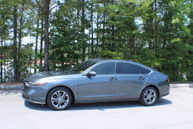 Used 2024 Meteorite Gray Metallic Honda EX image 4