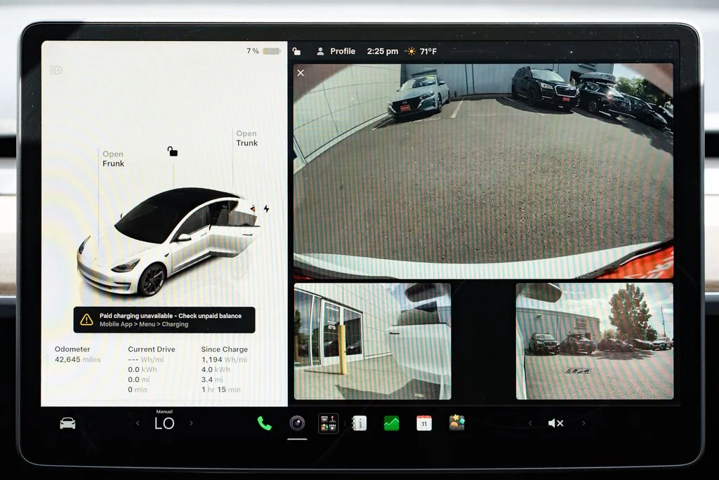 Used 2022 White Tesla Long Range image 14