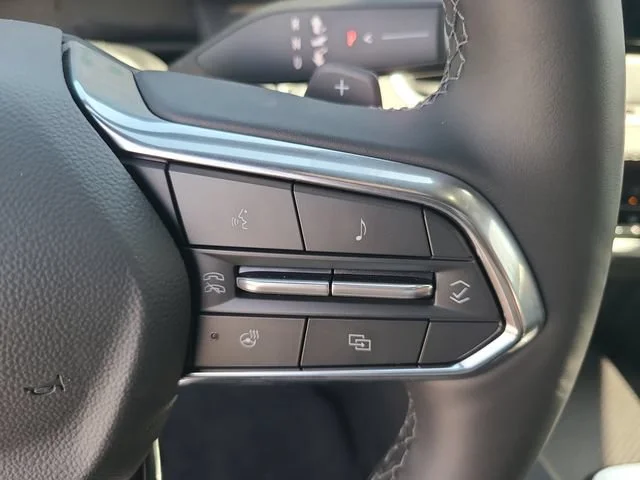 New 2027 Summit White Chevrolet LT image 27
