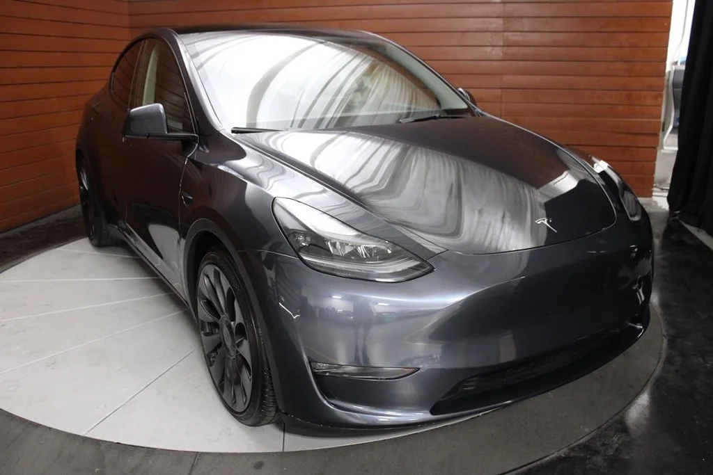 Used 2024 Stealth Gray Tesla Performance image 5