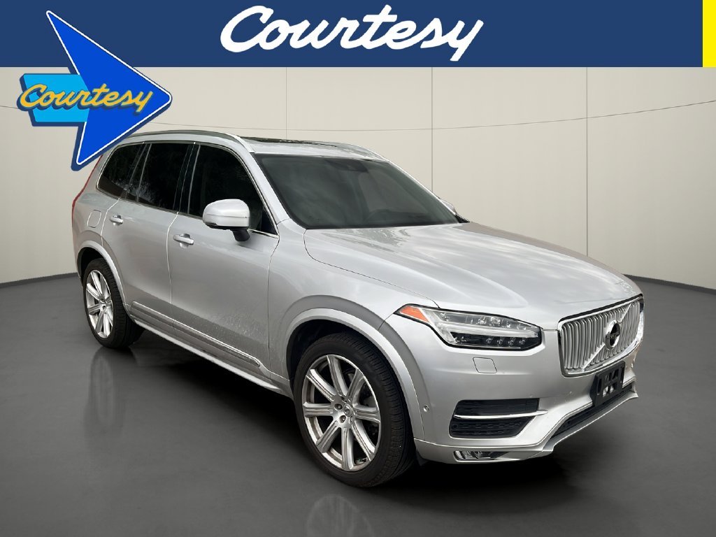 Used 2019 Silver Volvo T6 Inscription image 1