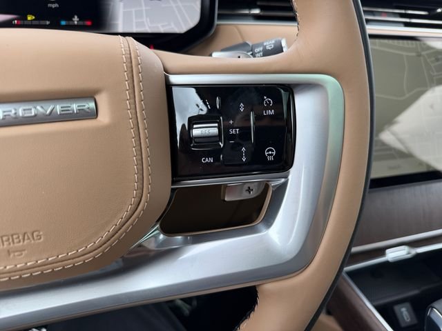 New 2026 Eiger Grey Land Rover SE image 23