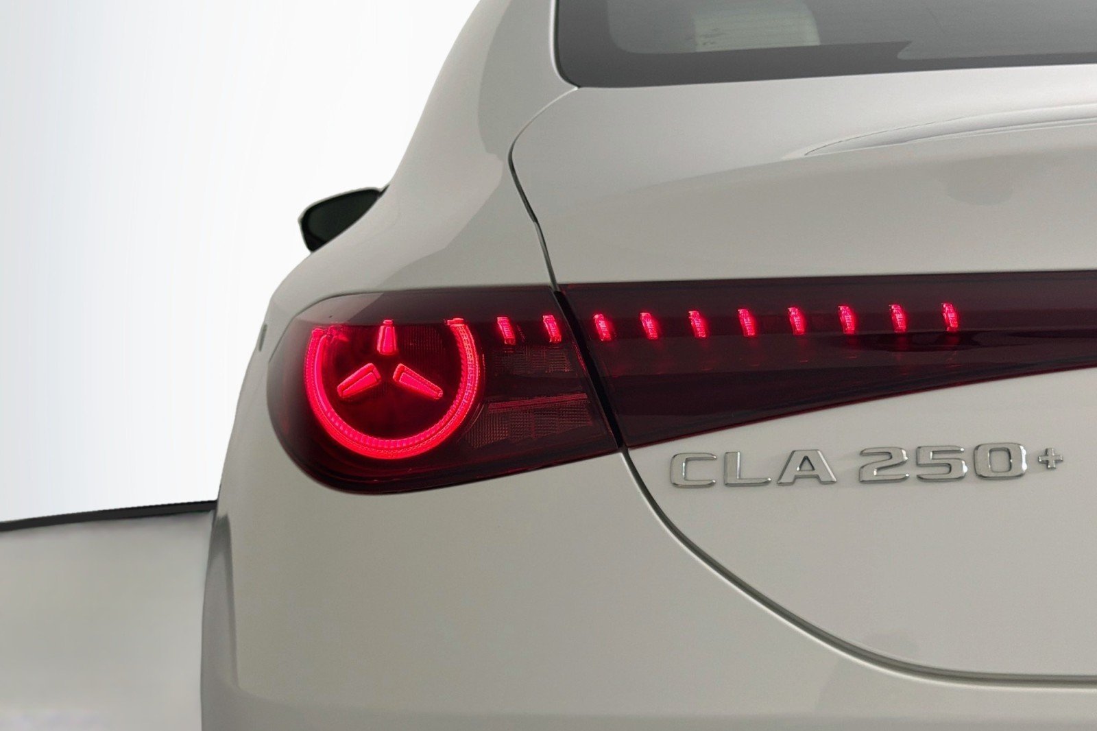 New 2027 Polar White Mercedes-Benz CLA 250+ Electric RWD image 16