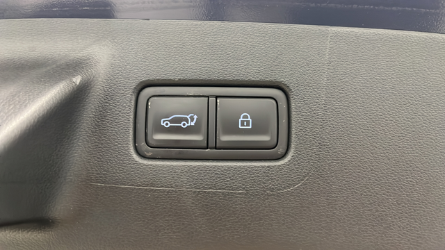 Used 2025 Atlantis Blue Hyundai Calligraphy image 31