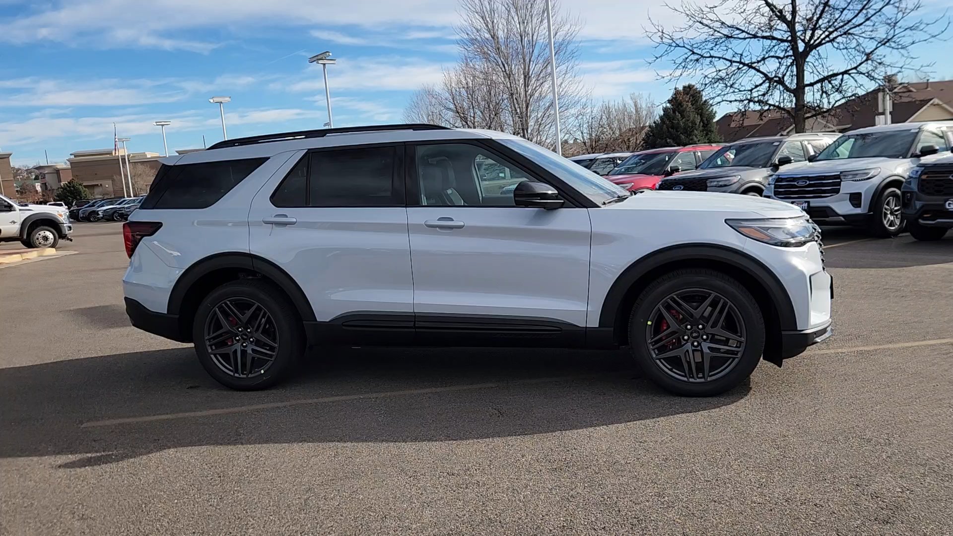 2026 Ford Explorer ST - Photo 6