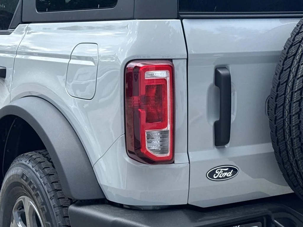 New 2026 Avalanche Gray Ford Big Bend® image 13
