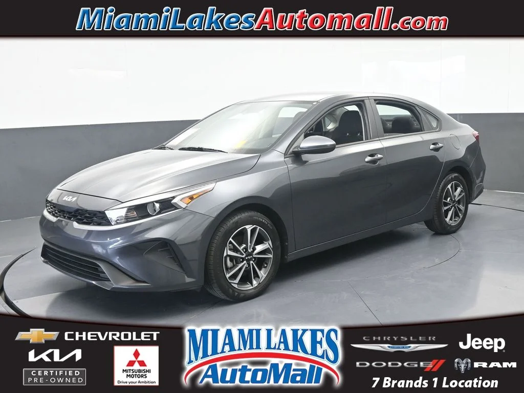 Used 2023 Gravity Gray Kia LXS image 1