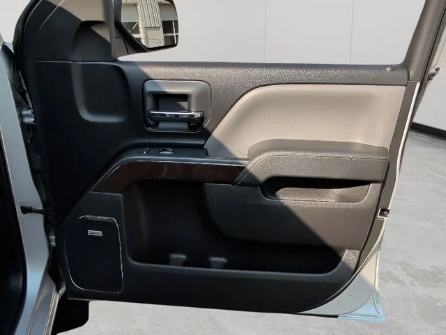 Used 2015 Silver GMC SLT image 40
