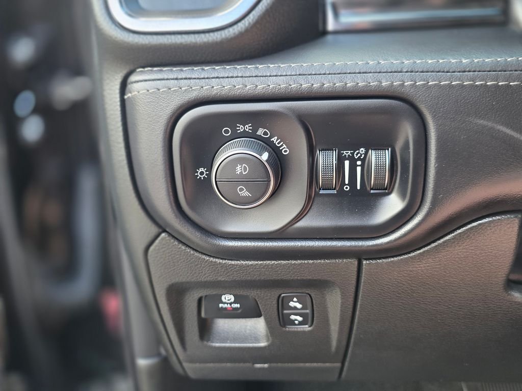 2023 RAM Ram 1500 Pickup Limited - Photo 38