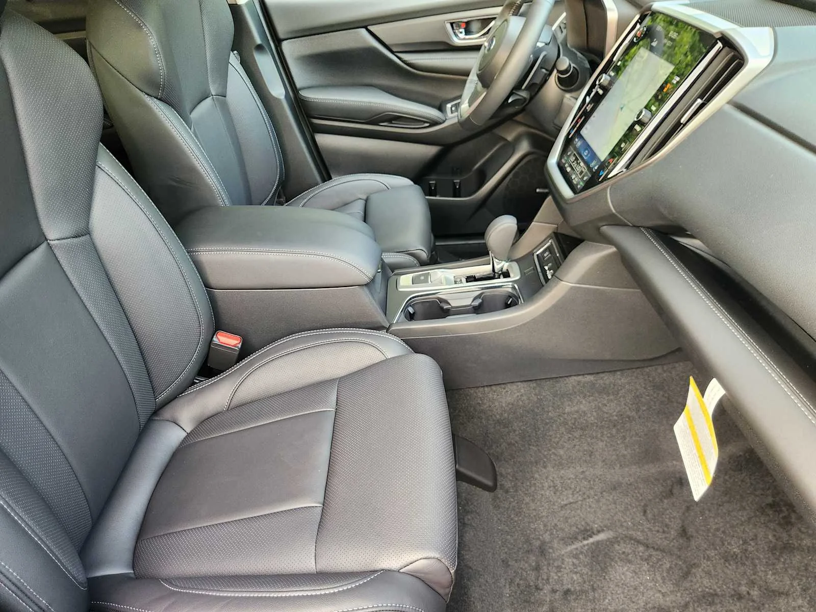 New 2027 MAGNETITE GRAY METALLIC Subaru Limited 7-Passenger image 9