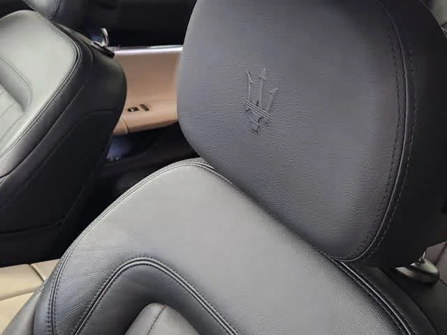 Used 2022 Bianco Maserati Modena image 15