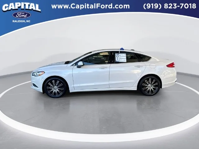Used 2018 White Ford SE image 5