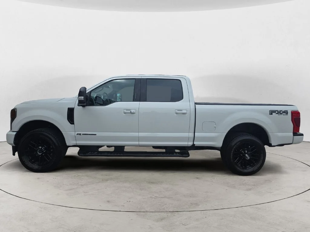 Used 2022 White Ford Lariat image 8