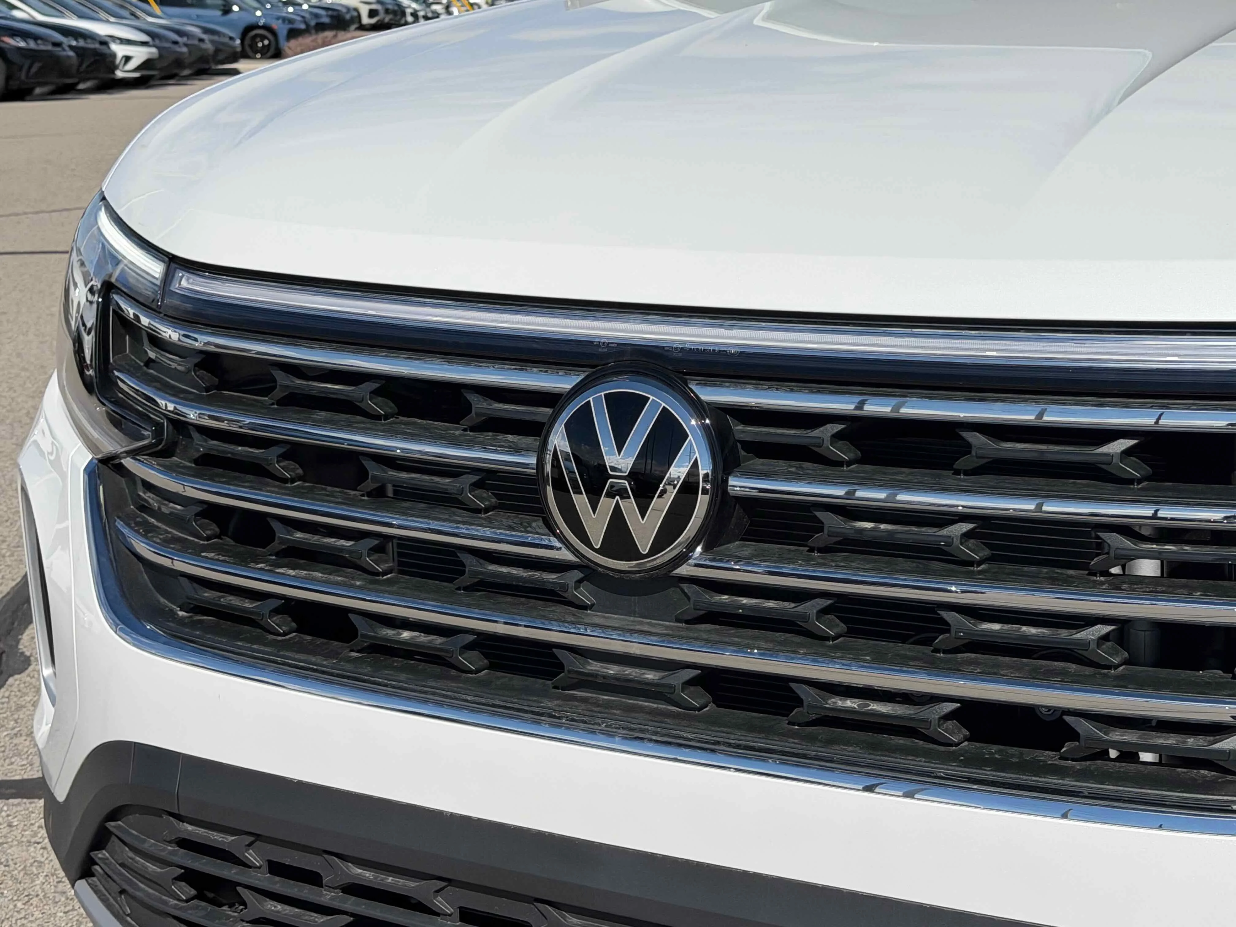 New 2026 Opal White Volkswagen 2.0T SE w/Technology image 9