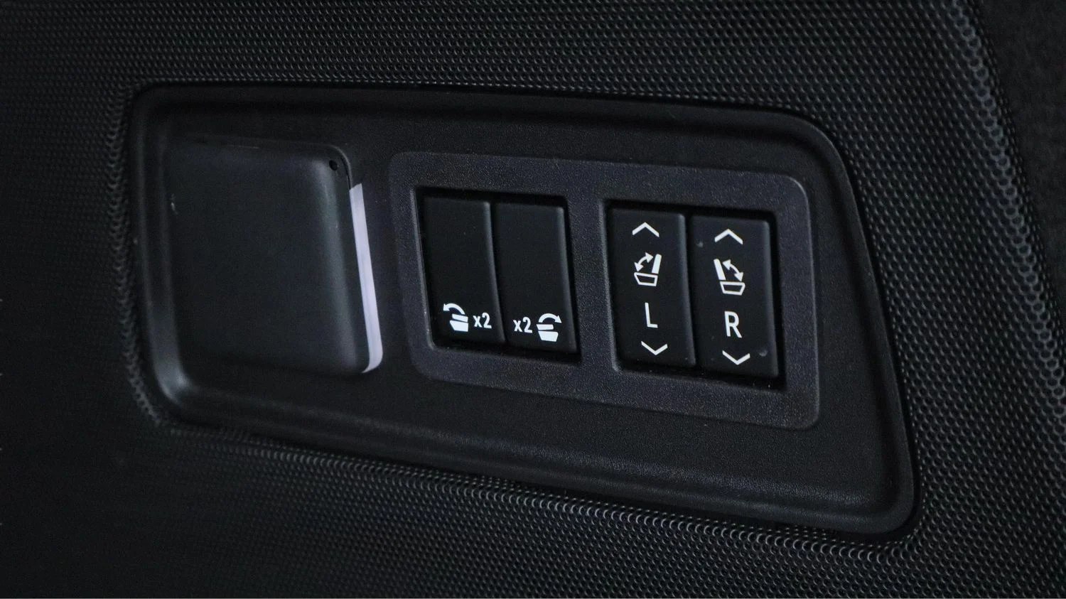 Used 2026 White Cadillac Platinum Sport image 37