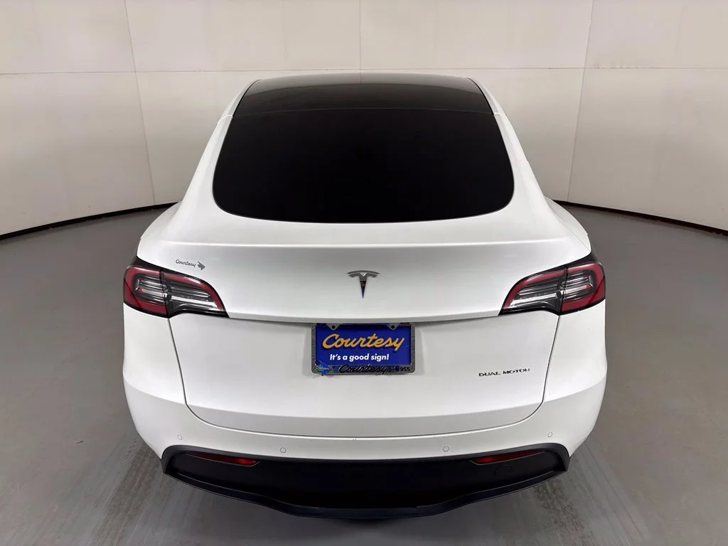 Used 2021 White Tesla Long Range image 7
