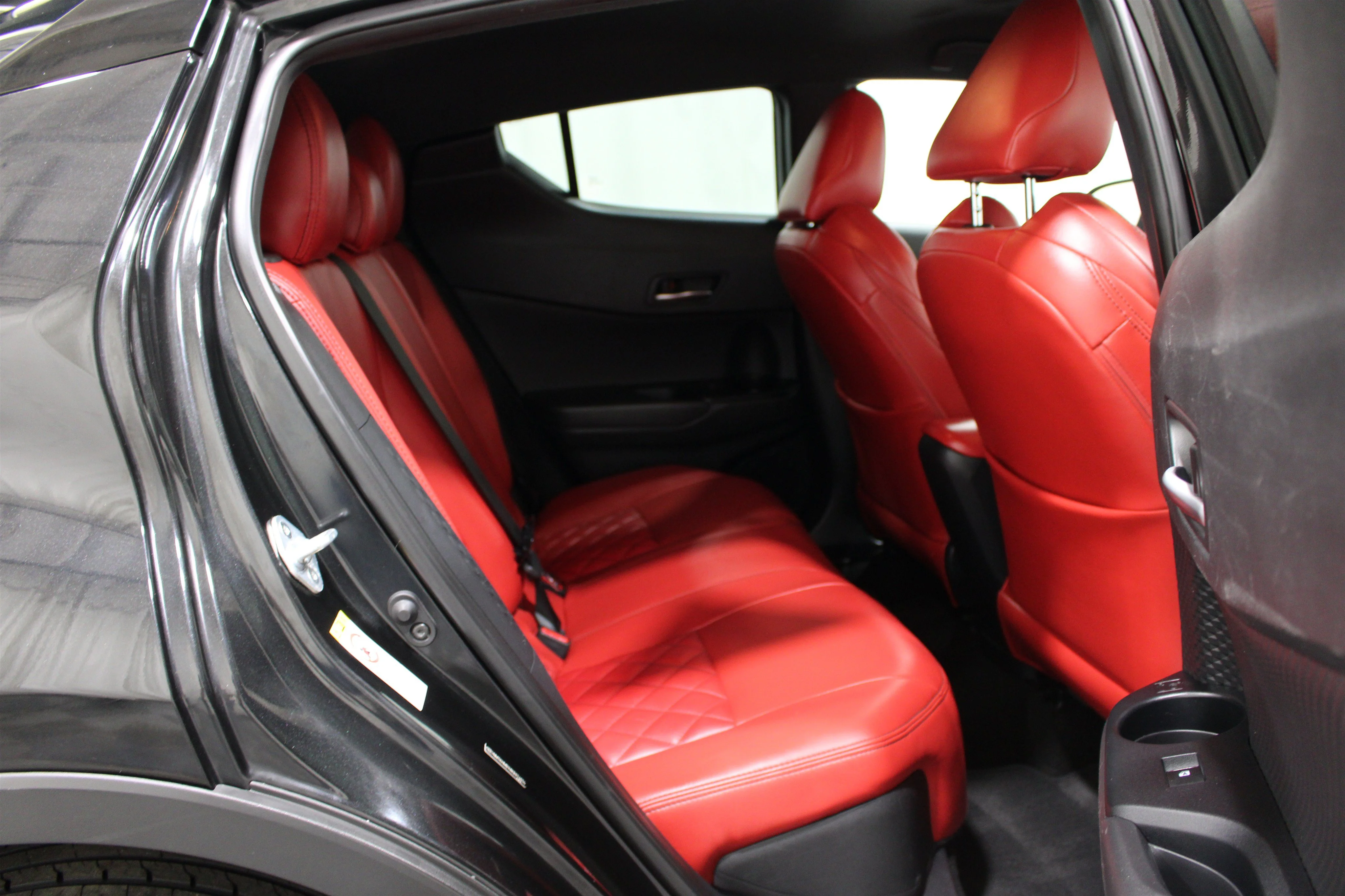 2019 Toyota C-HR XLE - Photo 23