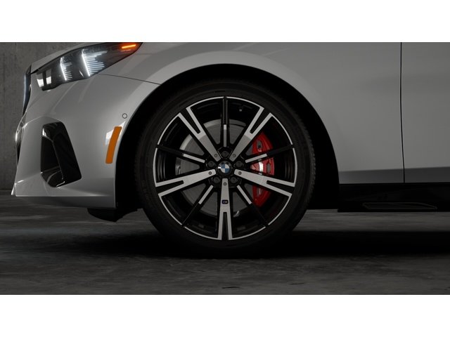 New 2027 Brooklyn Grey Metallic BMW 530i xDrive image 7