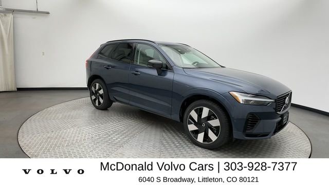 Used 2024 Blue Volvo T8 Plus Dark Theme image 2