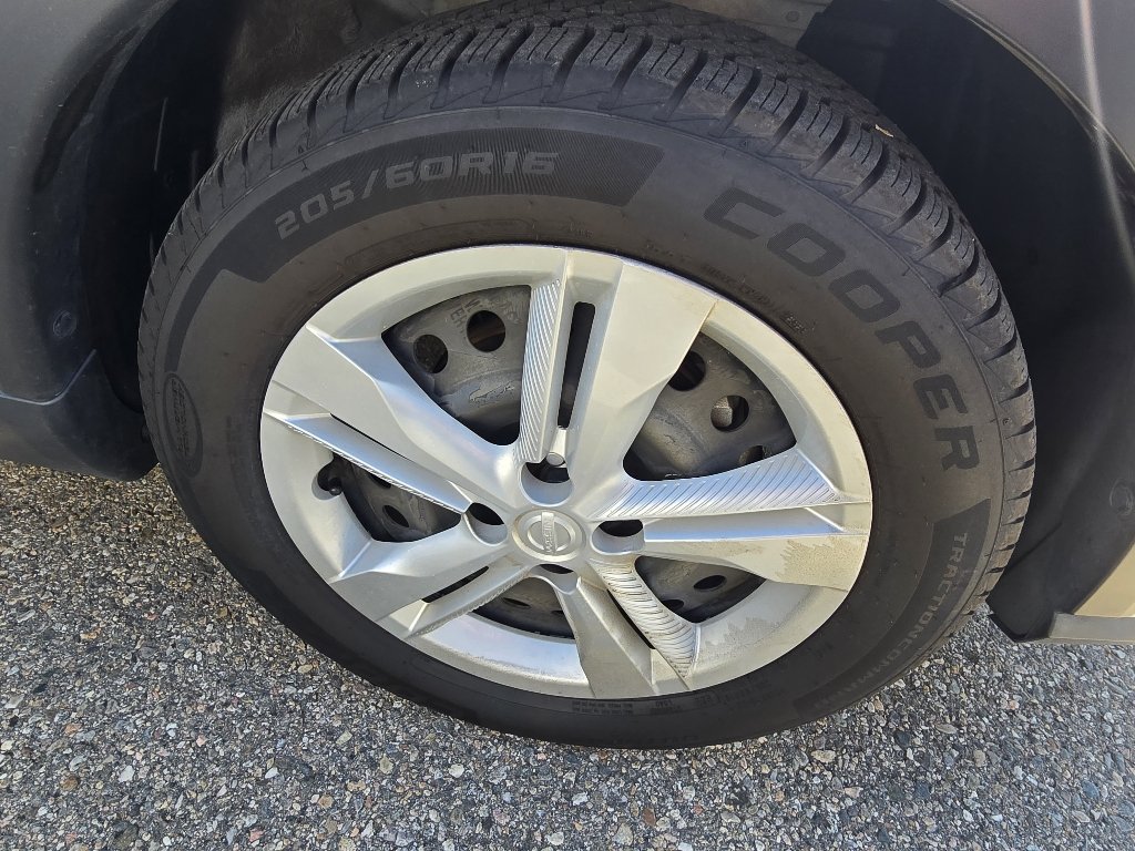 Used 2021 Fresh Powder Nissan S image 9