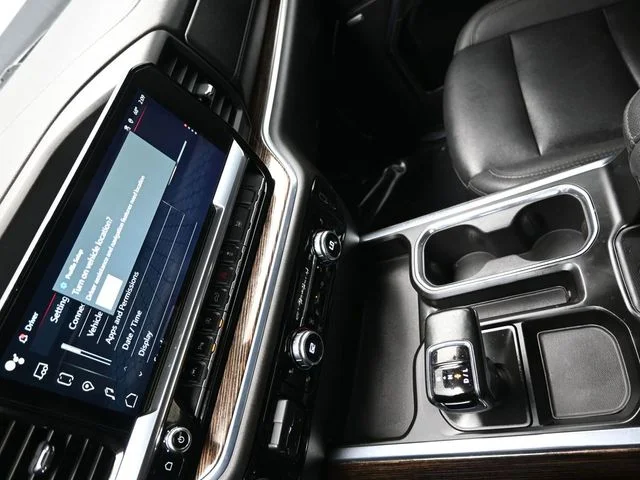 Used 2024 Black GMC Elevation image 18