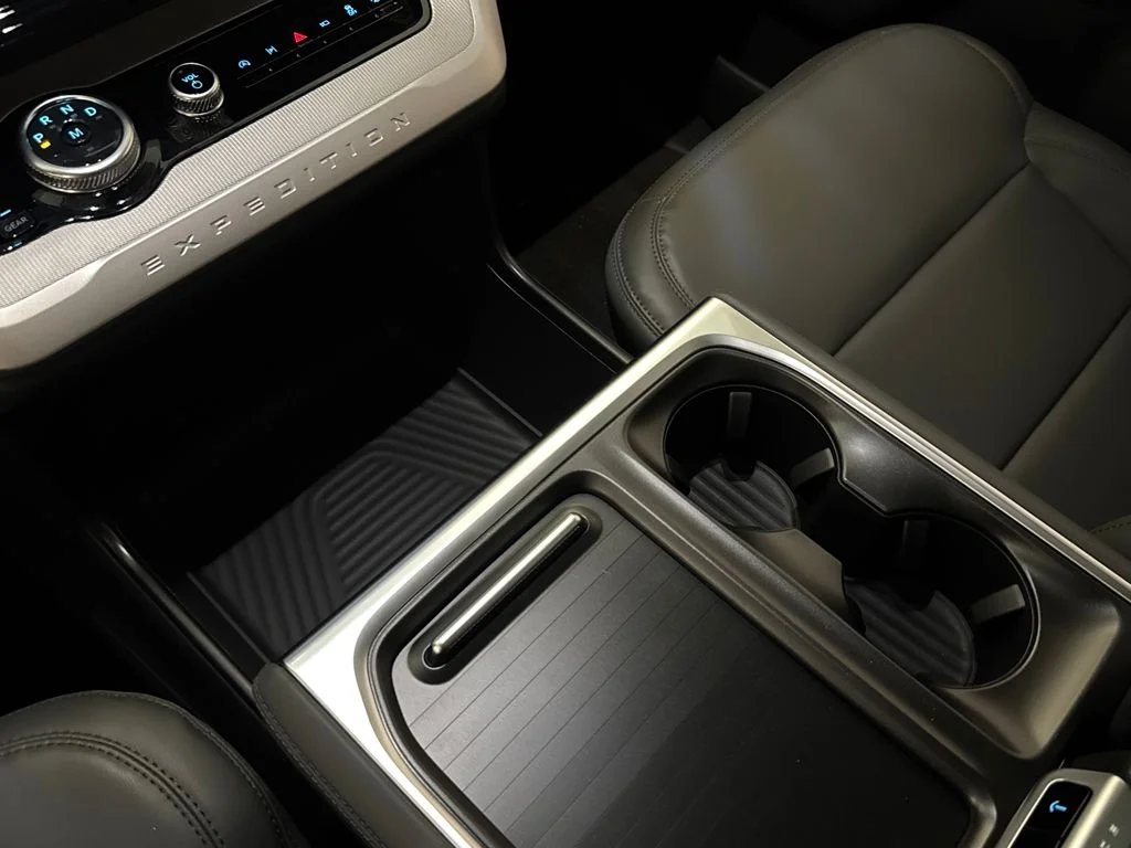 New 2026 Black Ford Active image 38
